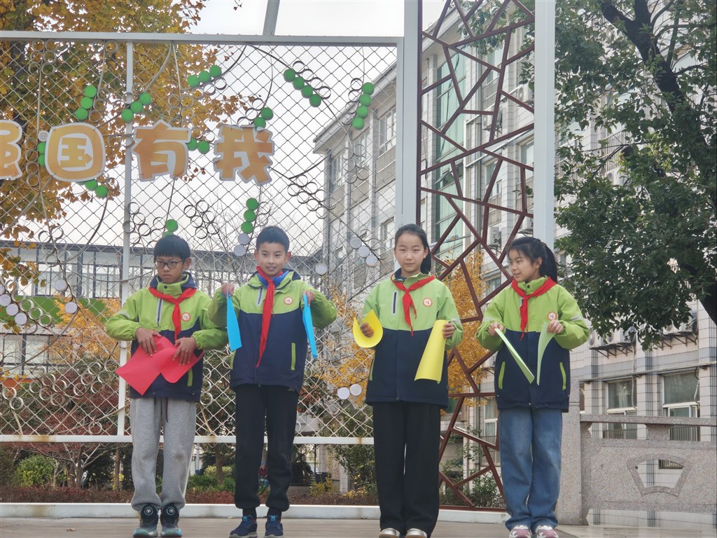 吹纸.jpg 吹纸.jpg