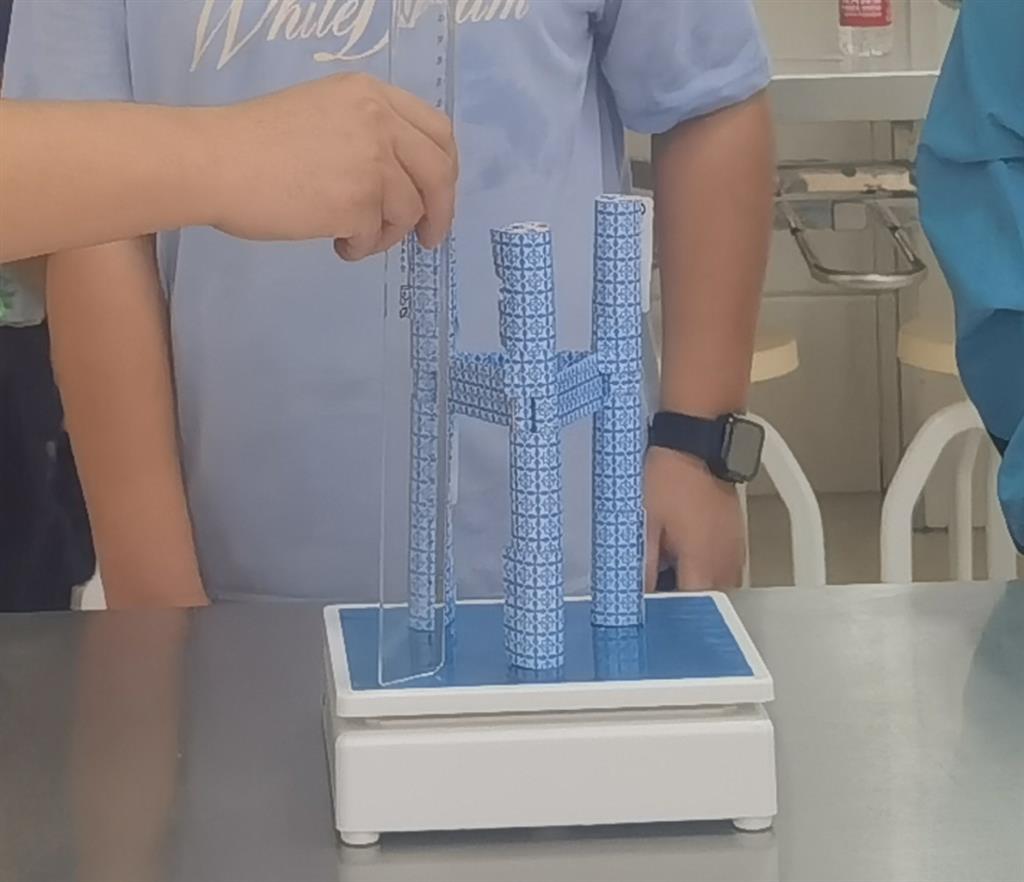 科技节 纸牌承重 07.png