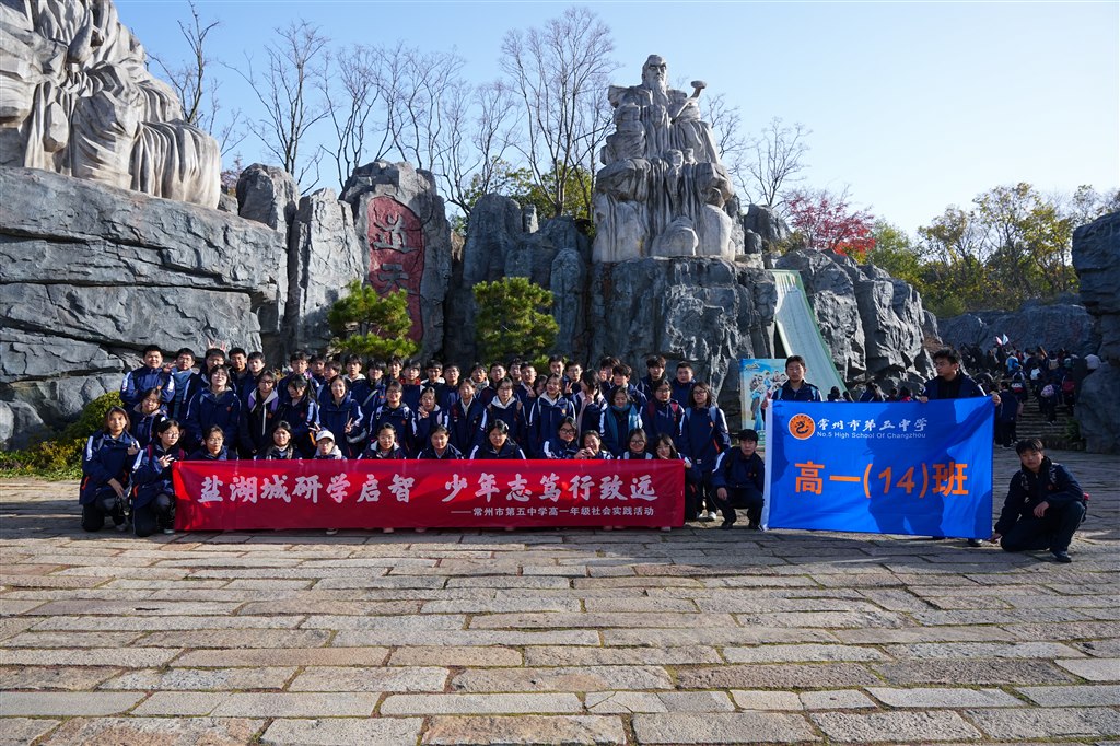 GAO05863.jpg GAO05863.jpg