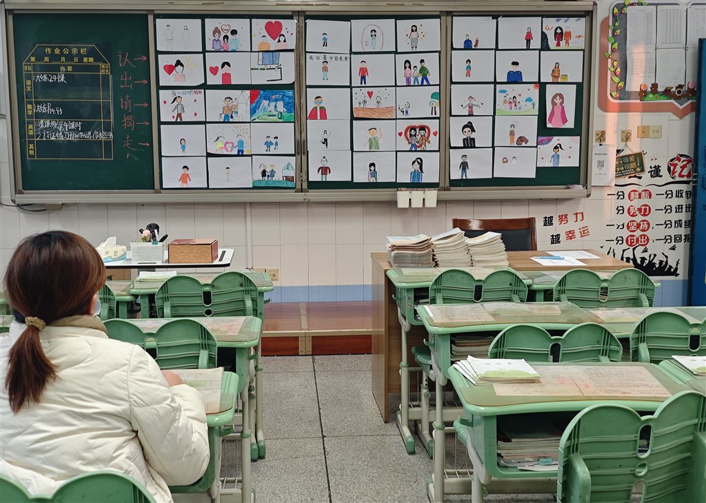 微信图片_20251217171454_184_148.jpg 微信图片_20251217171454_184_148.jpg