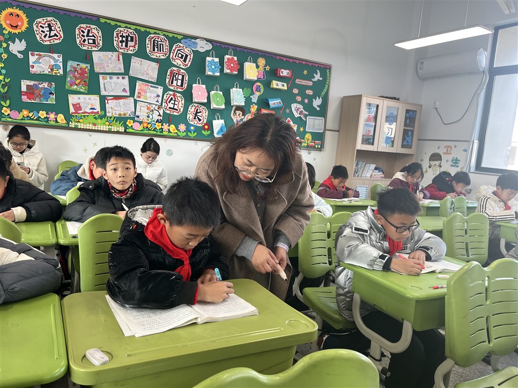 1b090c613ddb7f7a7d37f208f3e9acf1.jpg 1b090c613ddb7f7a7d37f208f3e9acf1.jpg