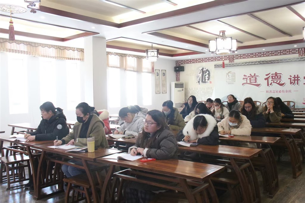 b94984bbb152a566784e53c4138a88c9.jpg b94984bbb152a566784e53c4138a88c9.jpg