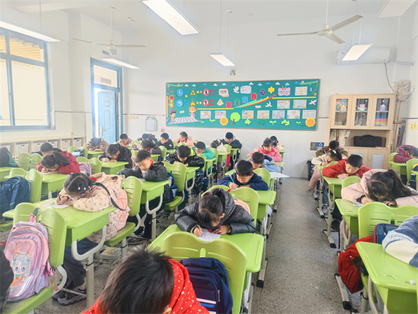 609d7c7ecf13937608a35000fcf83e9e.jpg 609d7c7ecf13937608a35000fcf83e9e.jpg