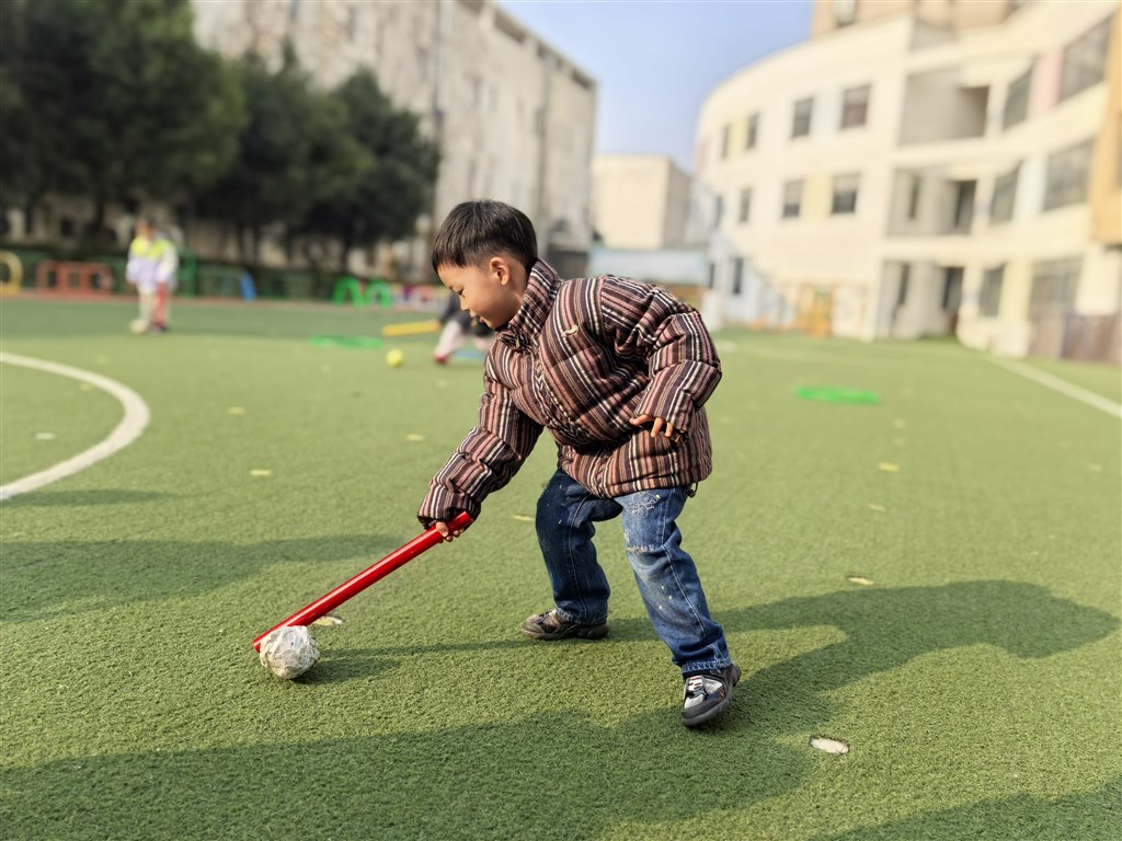 赶小猪1.jpg 赶小猪1.jpg