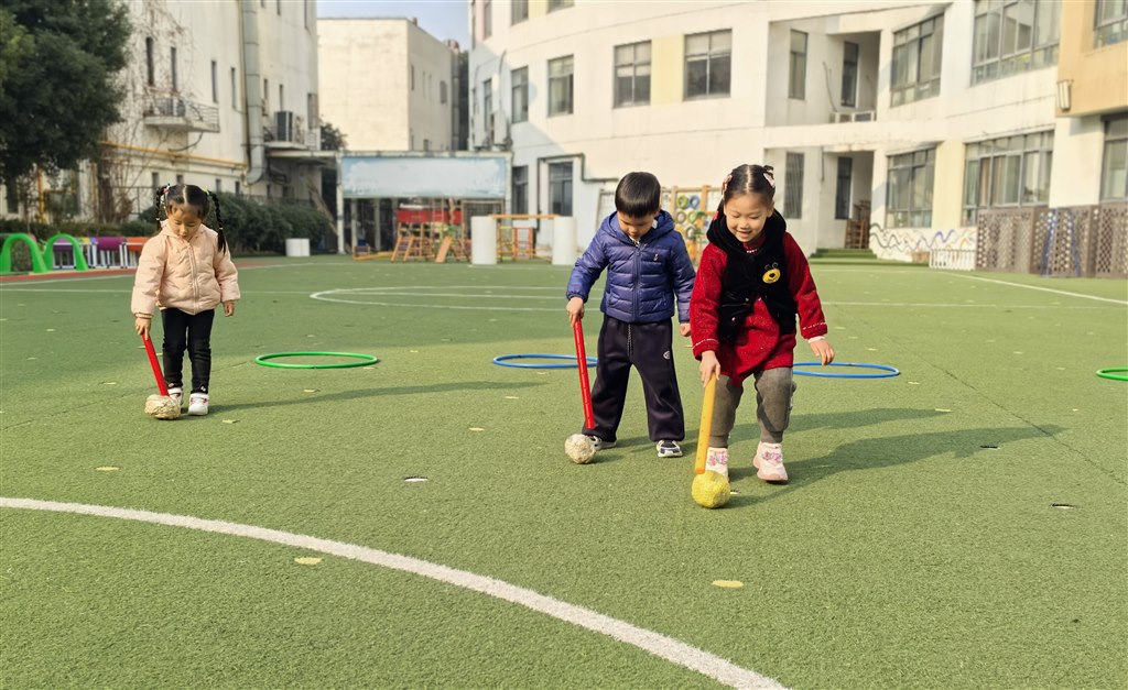 赶小猪2.jpg 赶小猪2.jpg