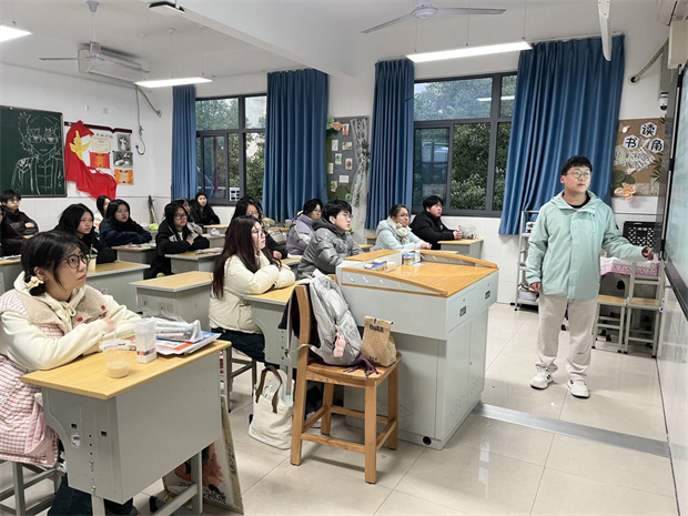 照片.jpg 照片.jpg