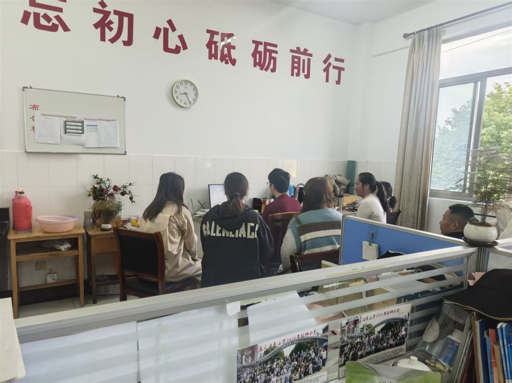 a555087f881bd89cbf3dbfdb6de6e5da.jpg a555087f881bd89cbf3dbfdb6de6e5da.jpg