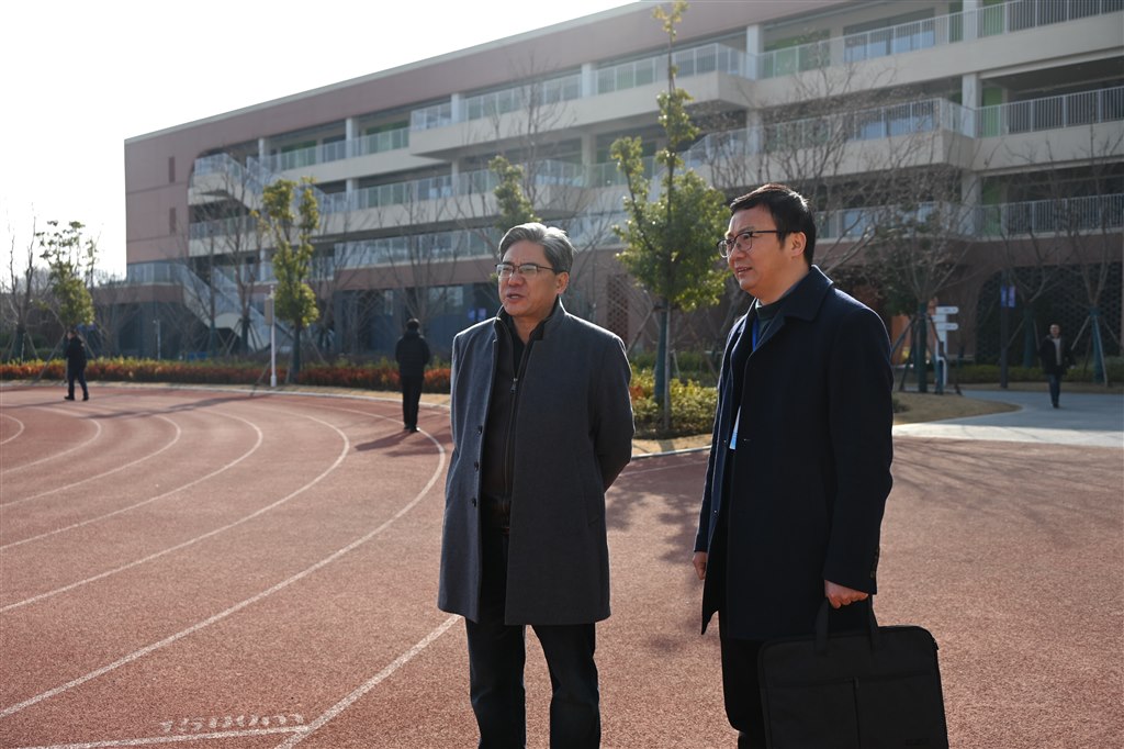 DSC_9989.JPG DSC_9989.JPG