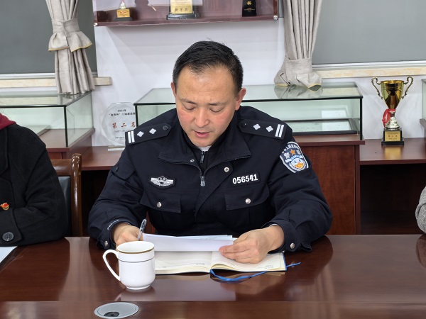 688E647EFC7C5240AE954AD444C3EC7B.jpg 688E647EFC7C5240AE954AD444C3EC7B.jpg