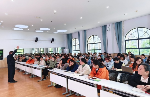 DAE18C3A253E4FE8BB82087E7C696F62_副本.jpg