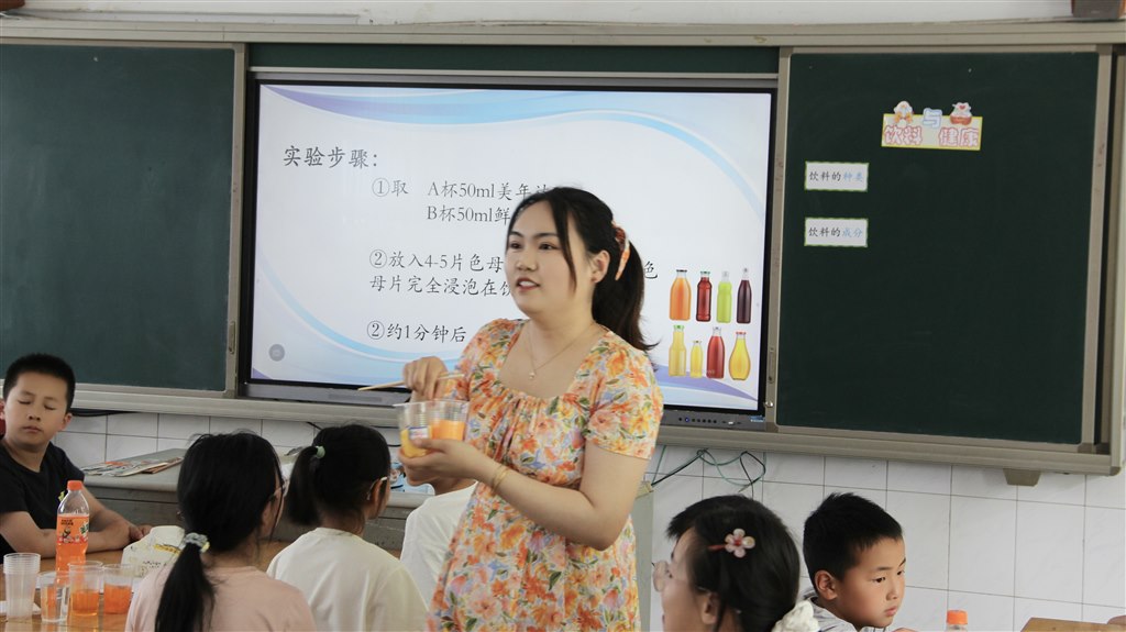 潘明妹.jpg