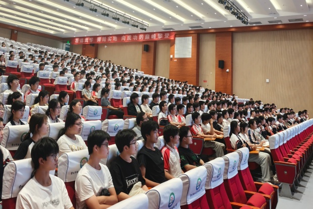 3BBA807AC8B69F699EA6E37FF207BA4D_副本.jpg