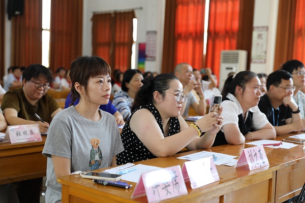 评委.JPG