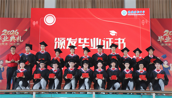fe205de62cc8b20bb8cff5fd3973b38f.jpg fe205de62cc8b20bb8cff5fd3973b38f.jpg