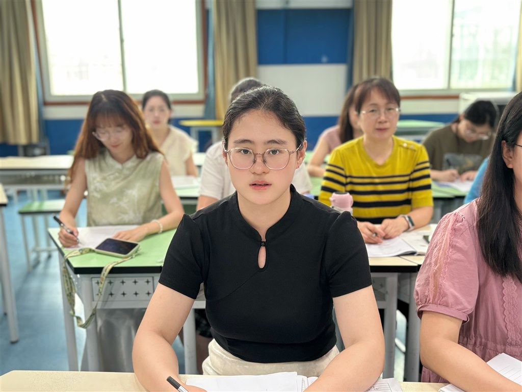 李.JPG