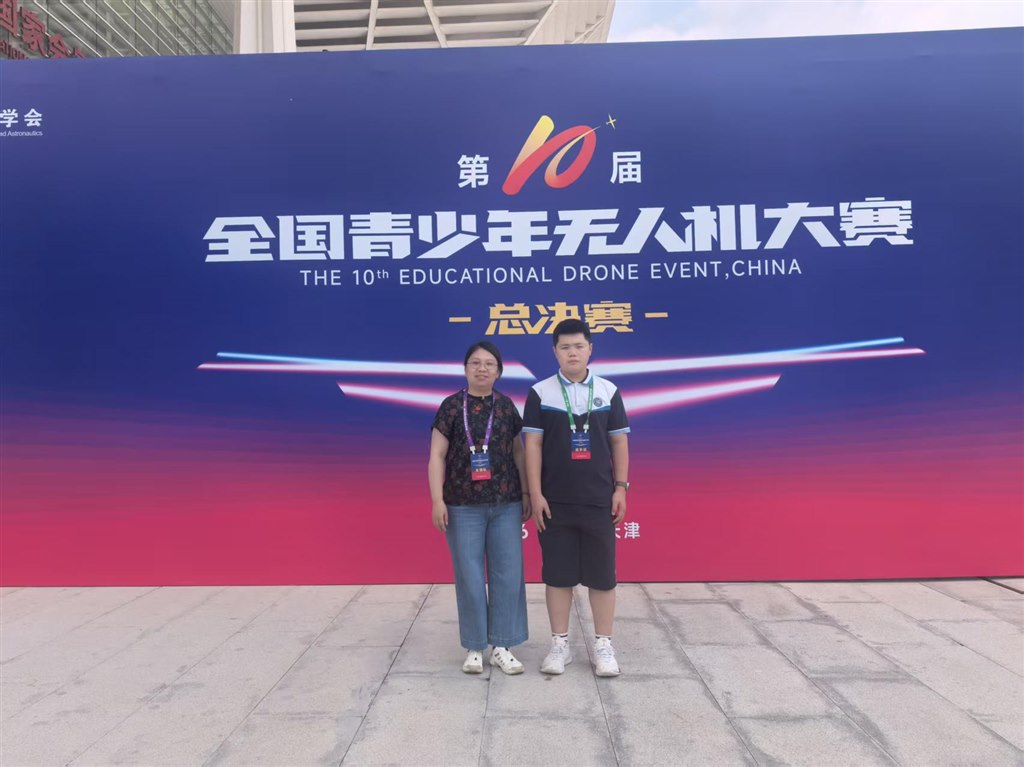 1503eaed28da612a4541e946c50be61f.jpg