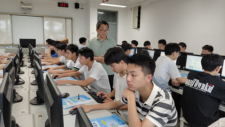 信息刘国建.jpg