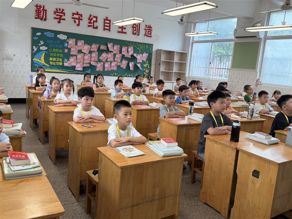 进班2.JPG